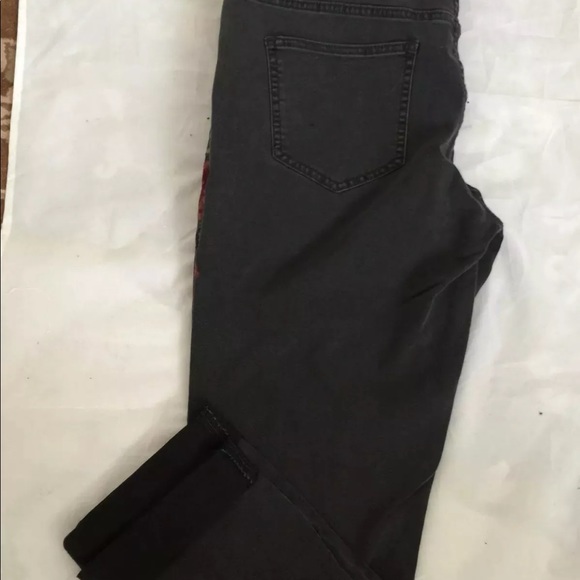 Aeropostale Girlfriend Relax Slim Fit Jean - Picture 7 of 8